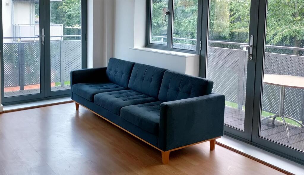 Sofa.jpg