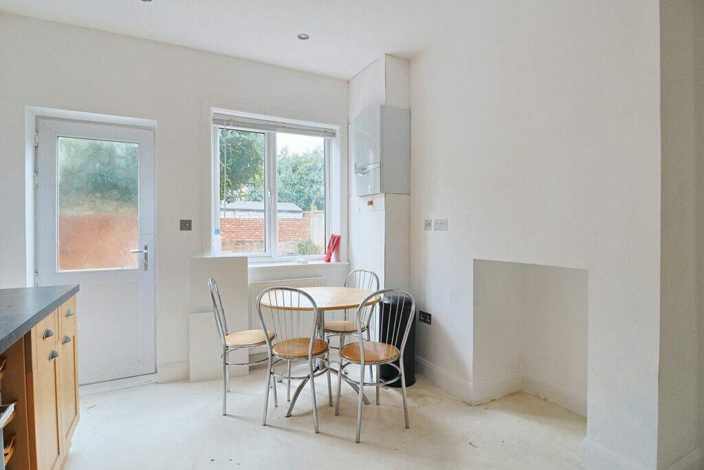 Colebrook Avenue - Kitchen Dining Room