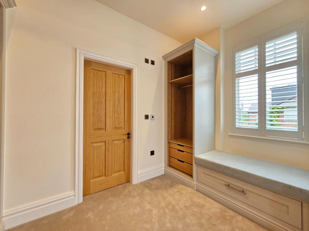 Main Bedroom Dressing Area