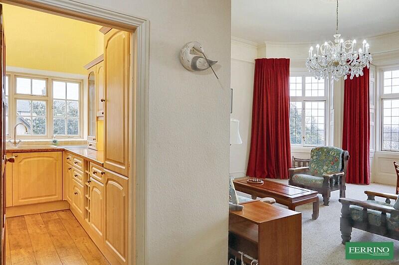 Sitting/Dining Room