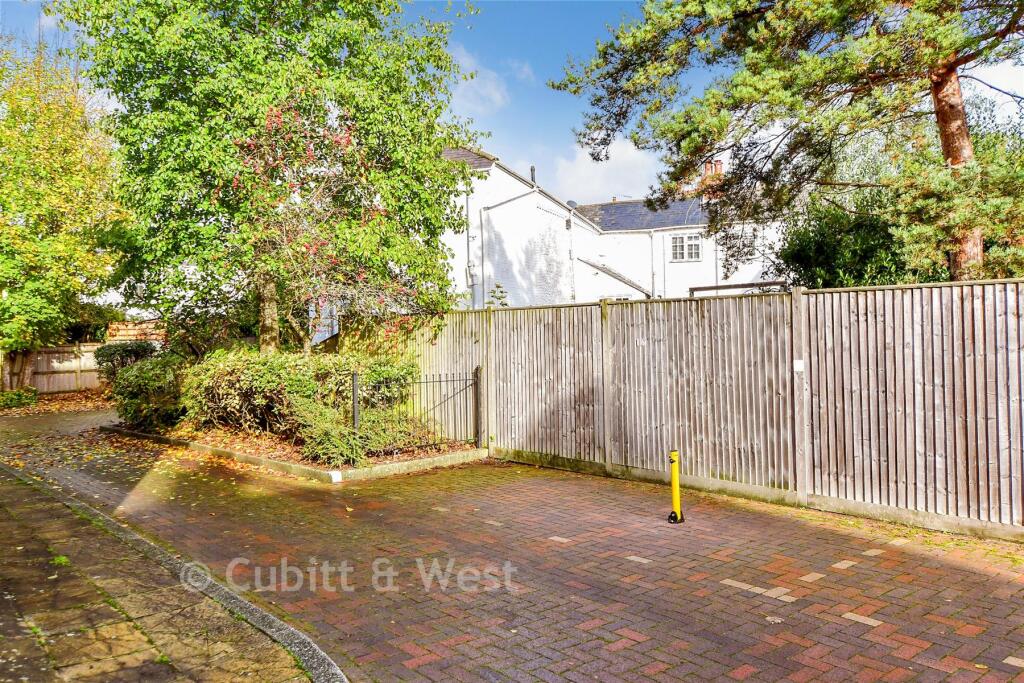 Driveway/Parking