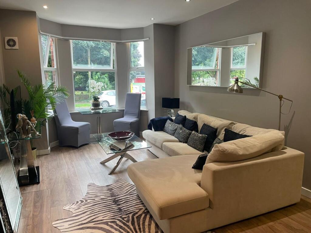 Living room.JPG