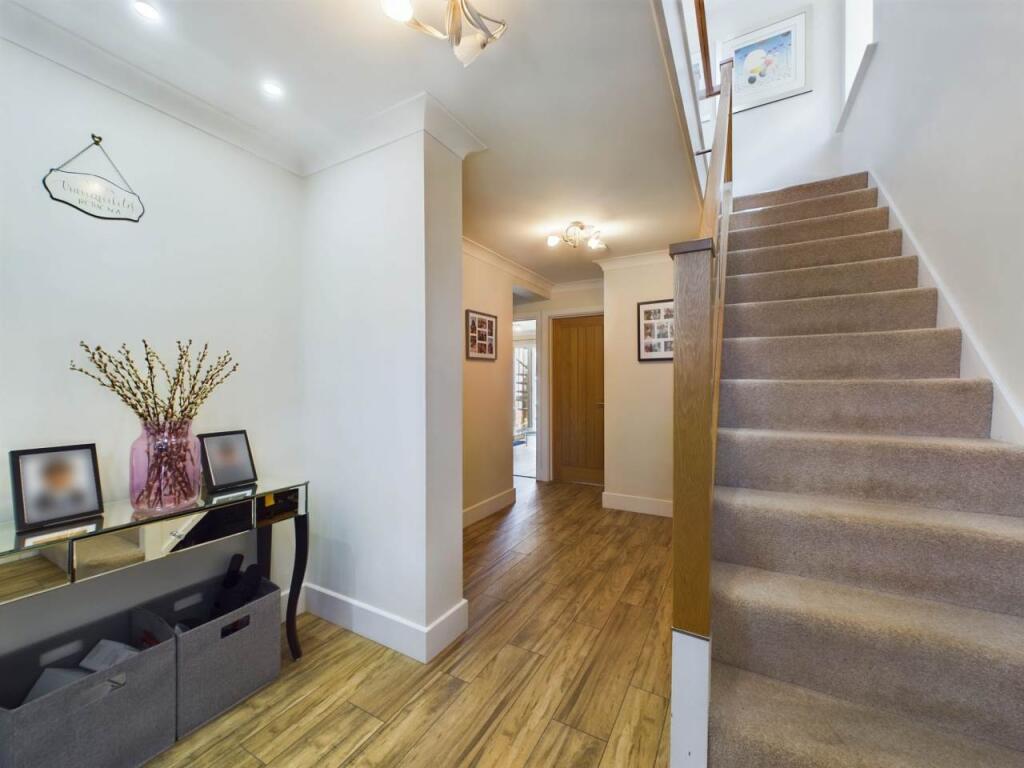 21 meridians entranc