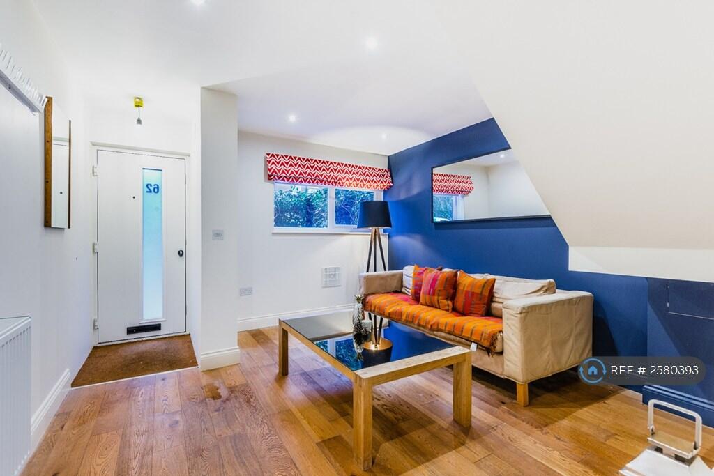 Sitting Rm Sofa Now Replaced By Grey 2 &amp; 3 Seaters