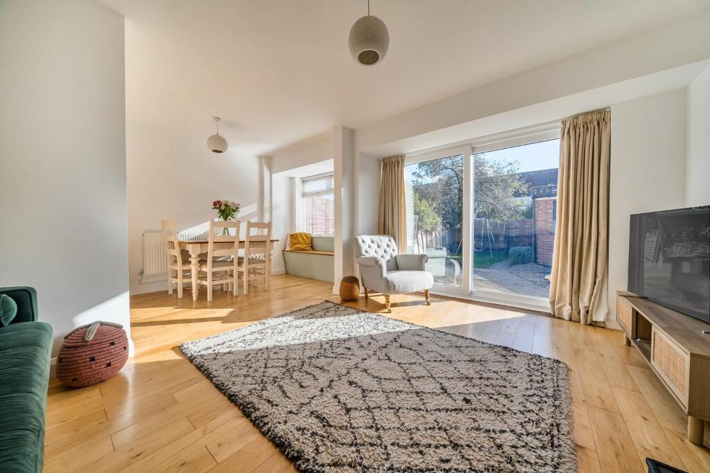 1371306-15-https://login2.vebraalto.com/#68fb986dd