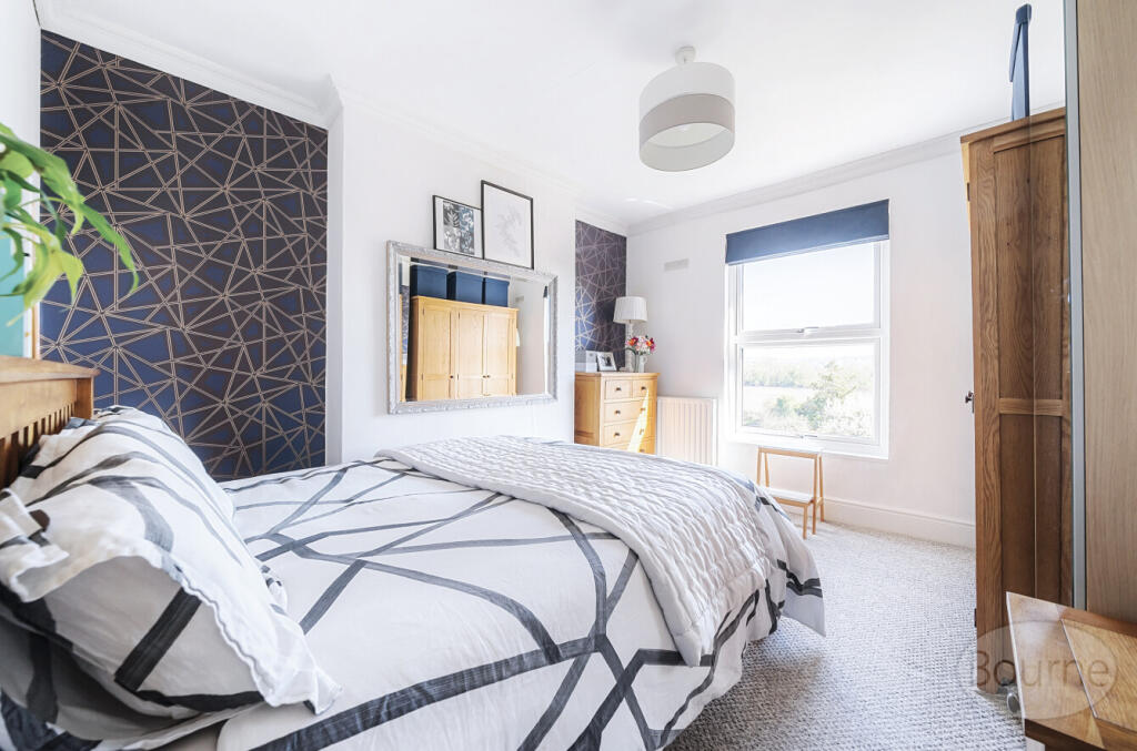 8c1472b4-4579-4b6...