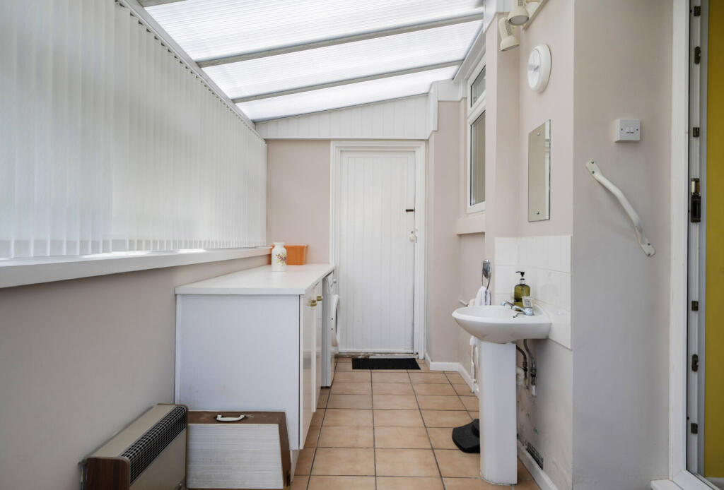 1345743-3-68b84ed...