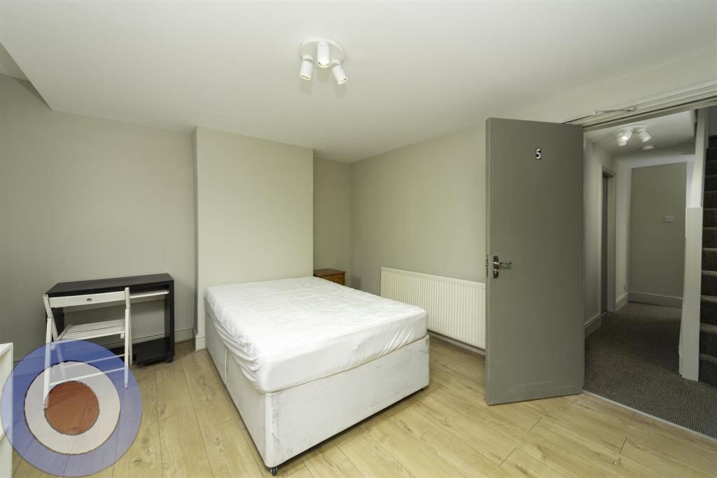bed_1-Edit.jpg