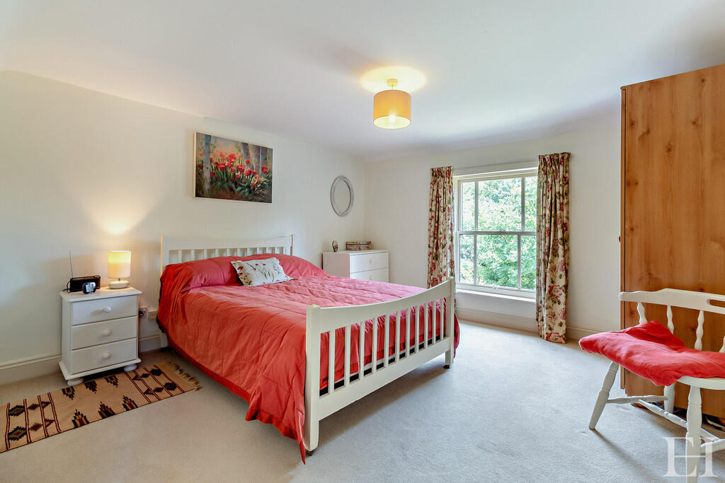 8658864-interiorW...