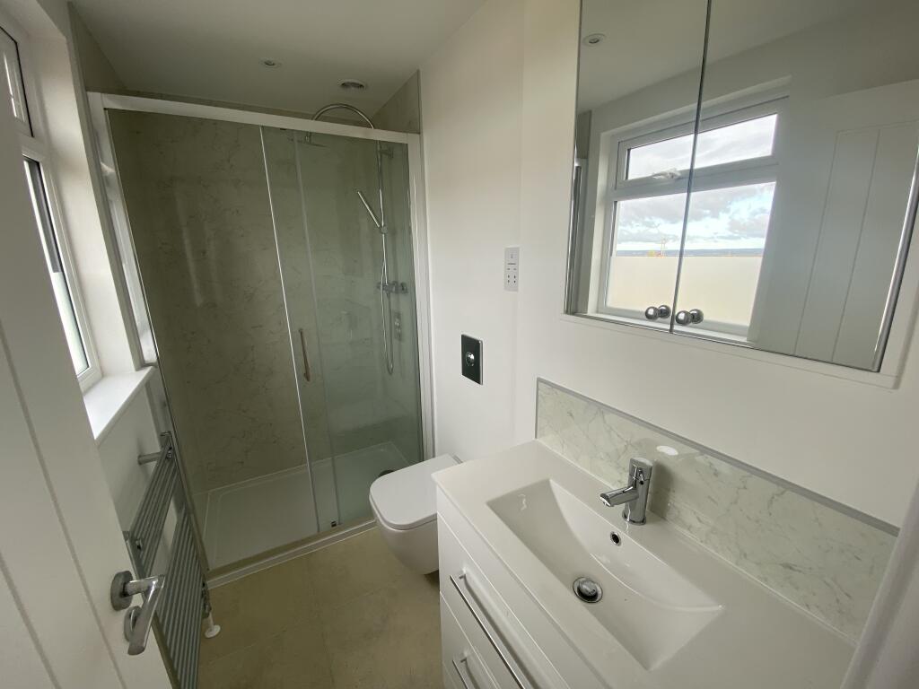 En-suite Bathroom