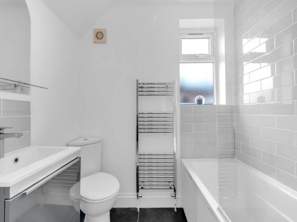 1 croyde bathroom ma