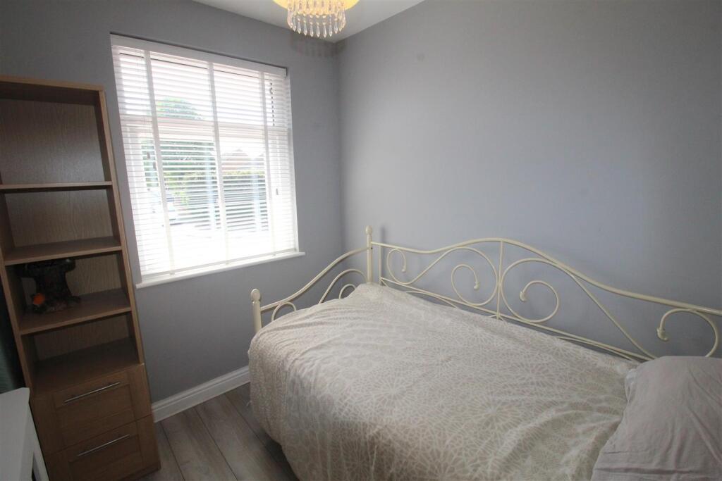 Church Road, 275, bed 3.JPG