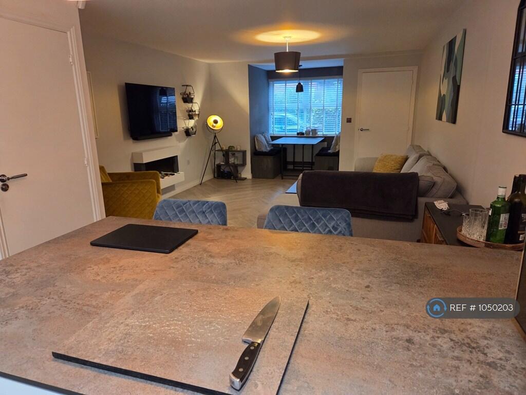 Kitchen / Living Room