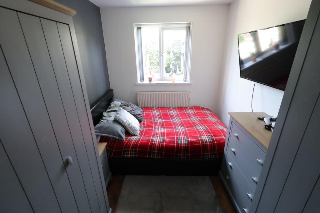 SITTING ROOM / GROUNDFLOOR BEDROOM