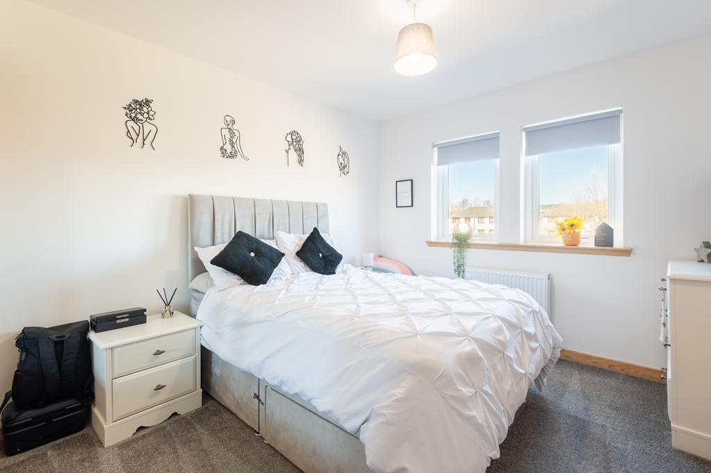 BEDROOM 5 