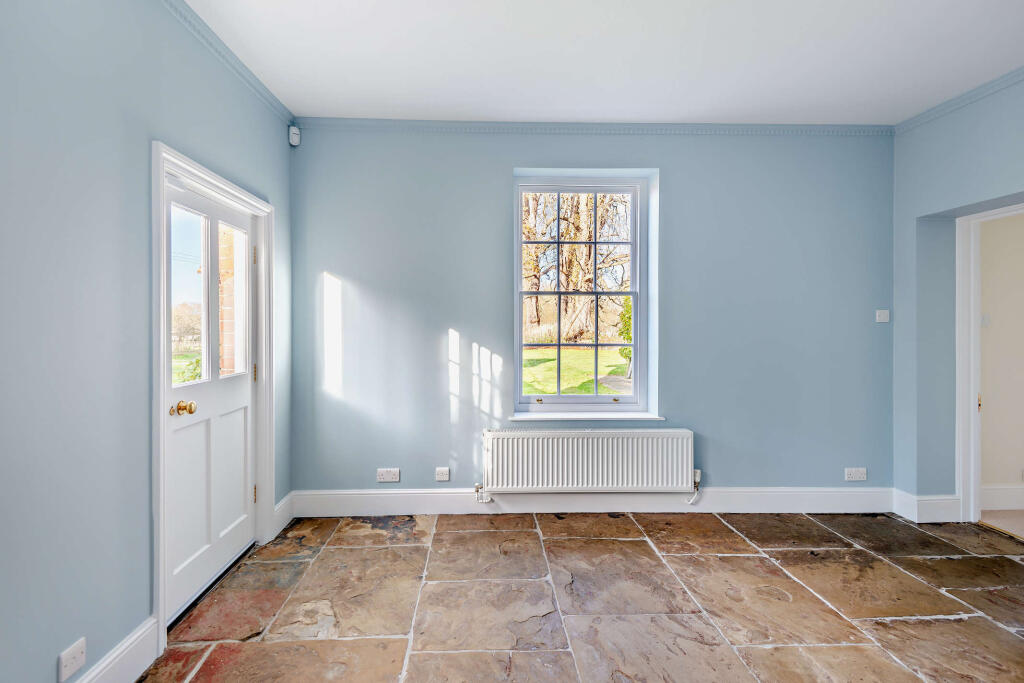 8629224interior06800