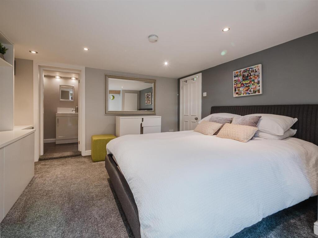 Reception Room/Bedroom 5