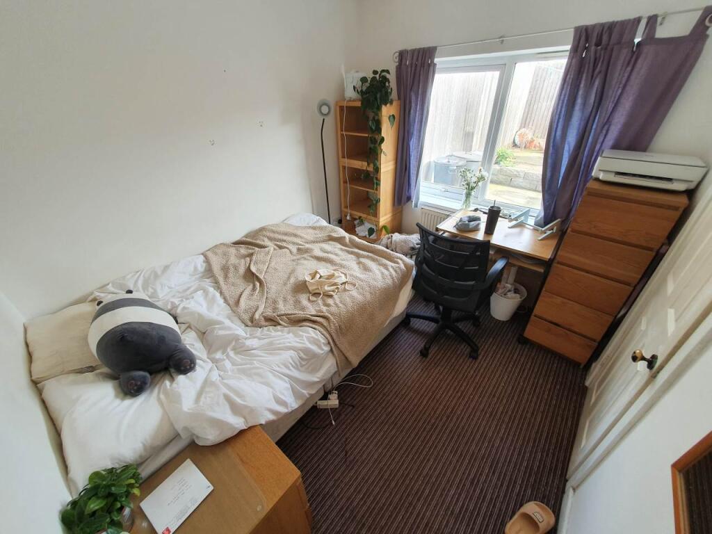Ground floor rear be