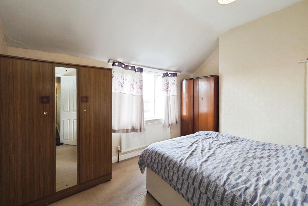 Large Double Bedroom