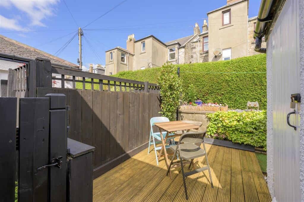 8 South Dewar Street 018.jpg