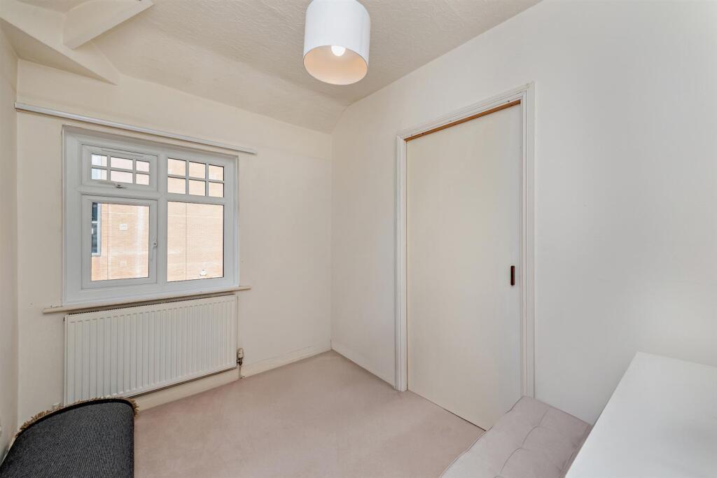 8669367-interior05-v2-800.jpg