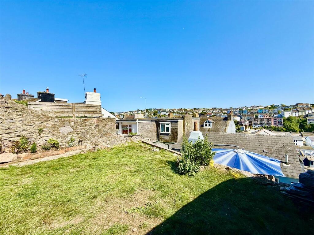 Rear Garden Top Right.jpg