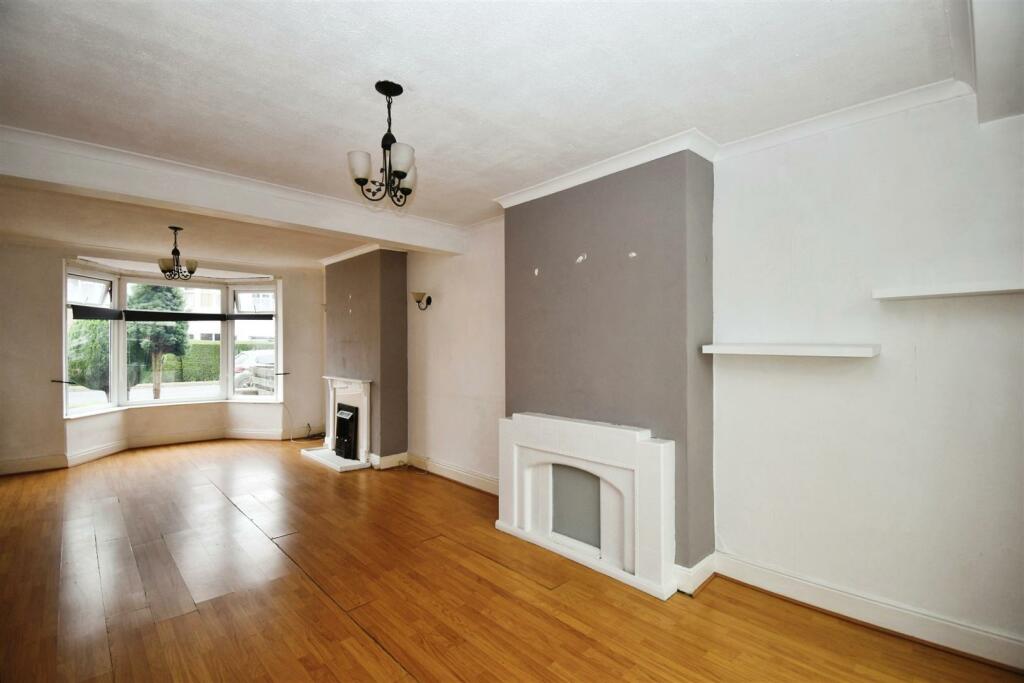 Lounge / dining room