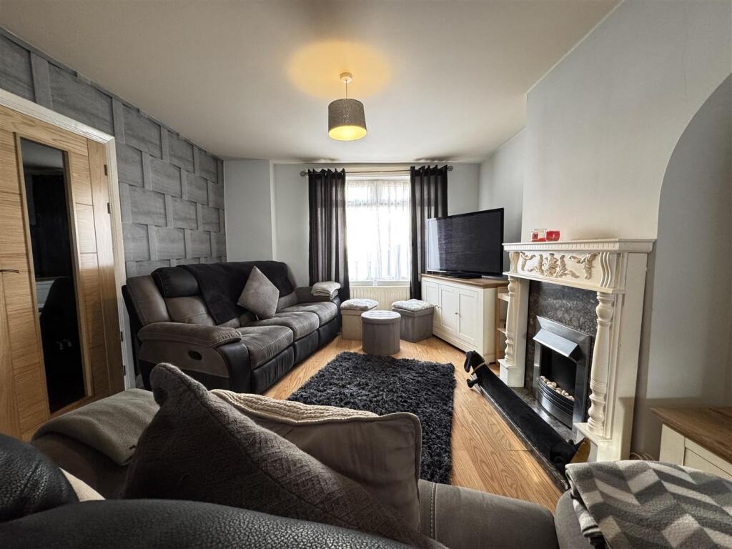 IMG_4902 (Large).JPG