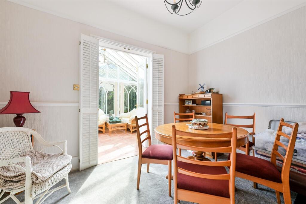 EAST LODGE, GARRATT LANE. 1 (16).jpg