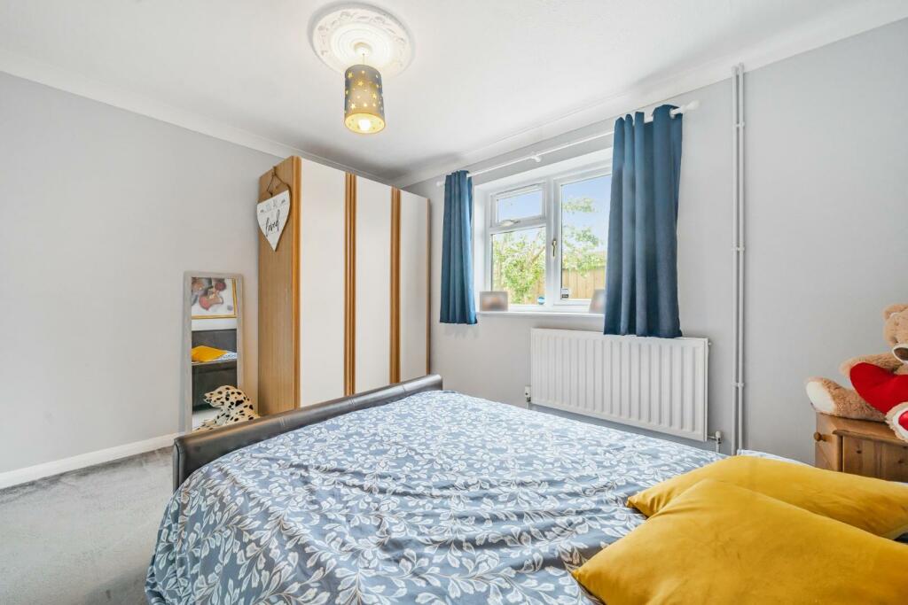 2nd view SECOND DOUBLE EBDROOM.jpg