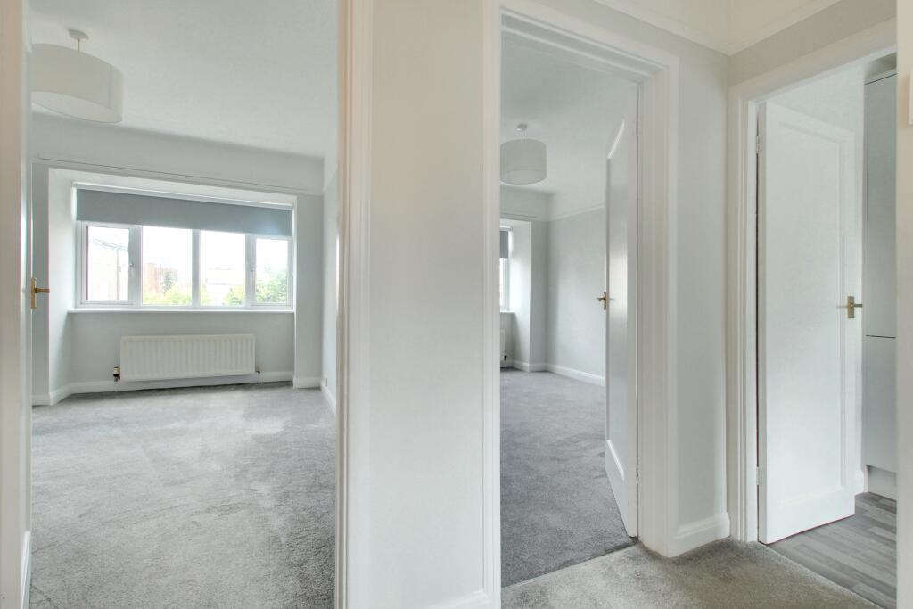 7.hallway.jpg