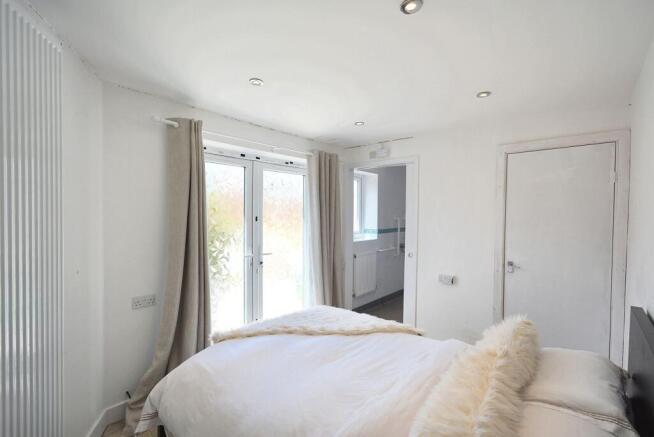 251840_d5e7f13d-c18d-41e9-9b10-b834f1cd0fed_IMG...