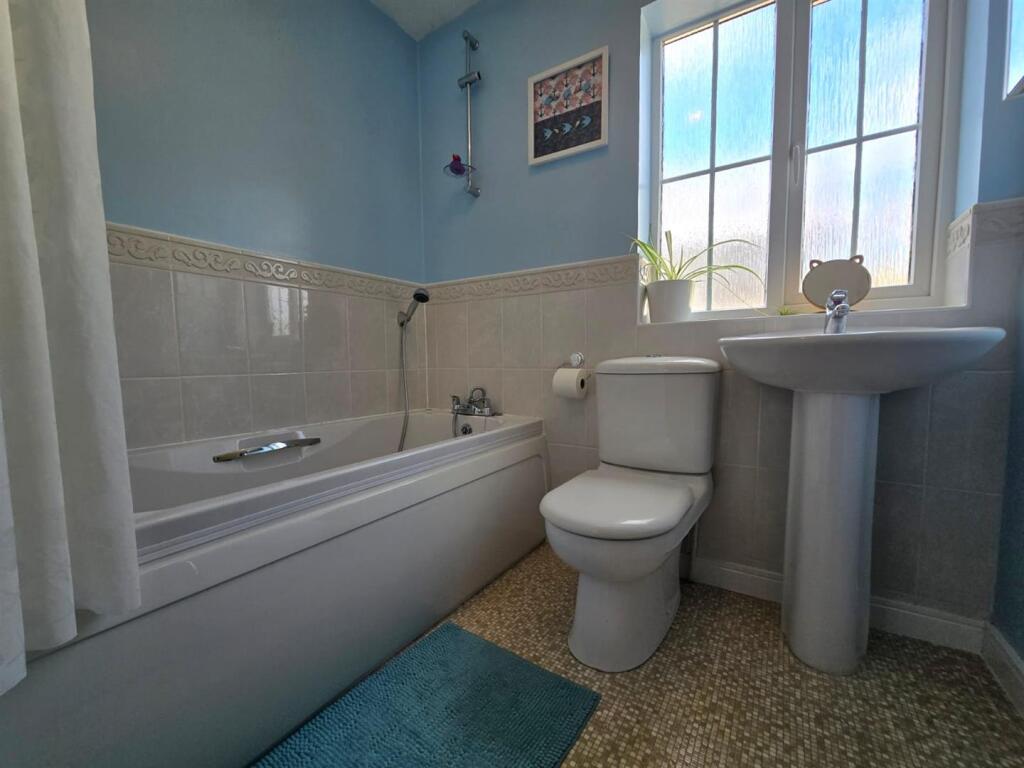 Bathroom.jpg
