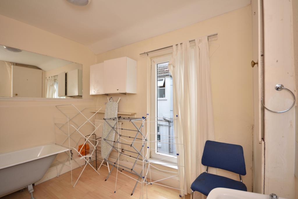 Bathroom2