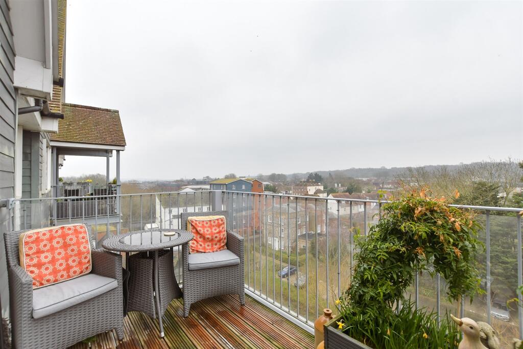 Balcony / Terrace