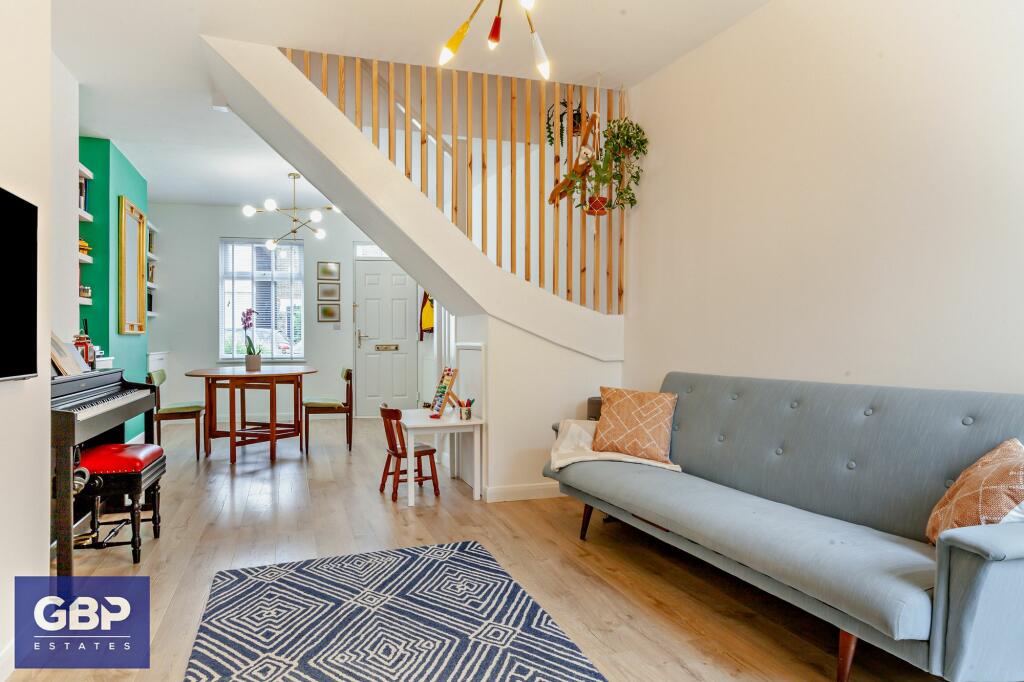 Lounge / Dining Room
