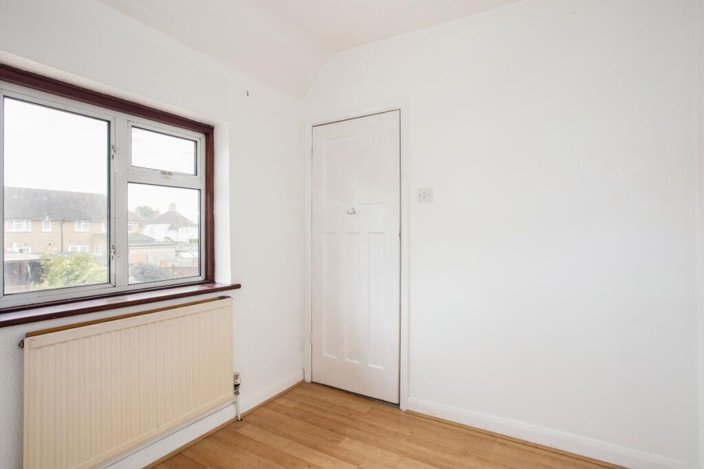 6 Fotherley Road ...