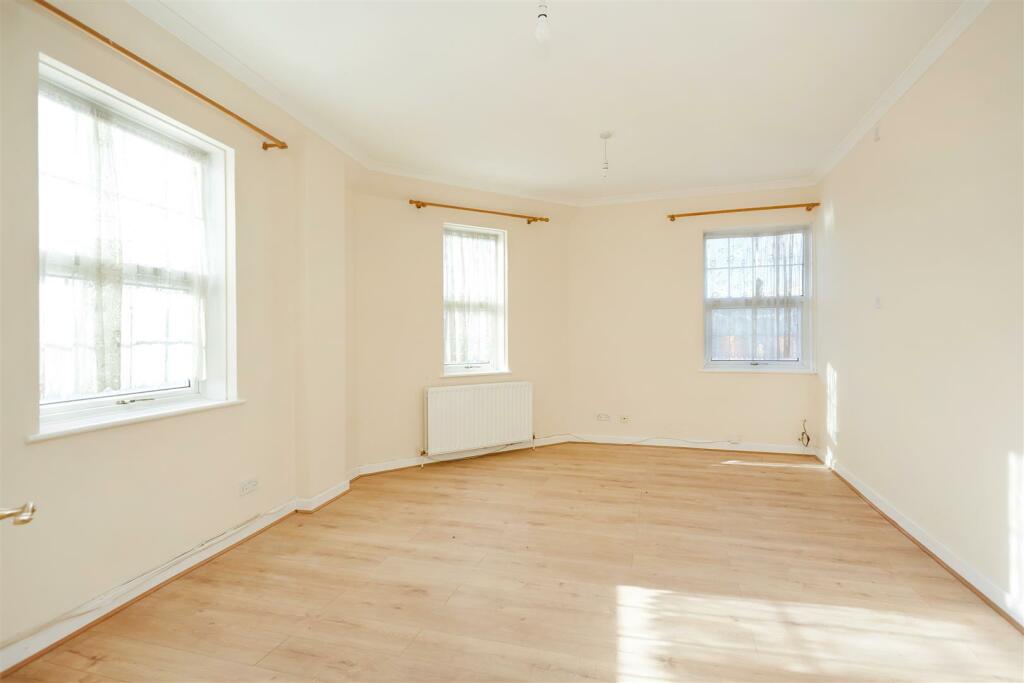 Flat 2 288939-3.jpg