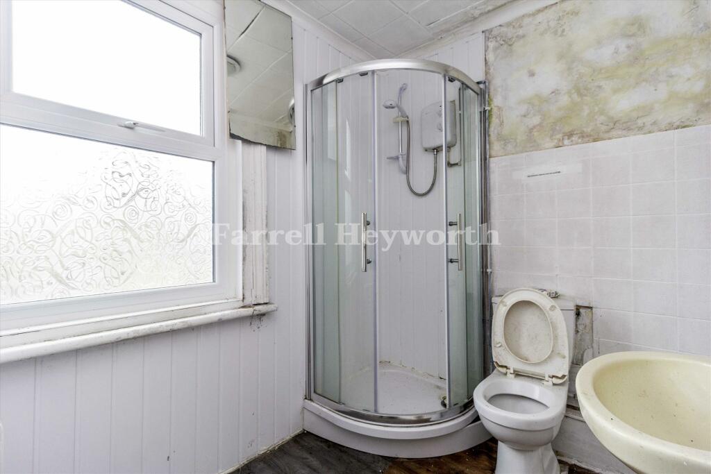 Shower Room T202411081048.jpg