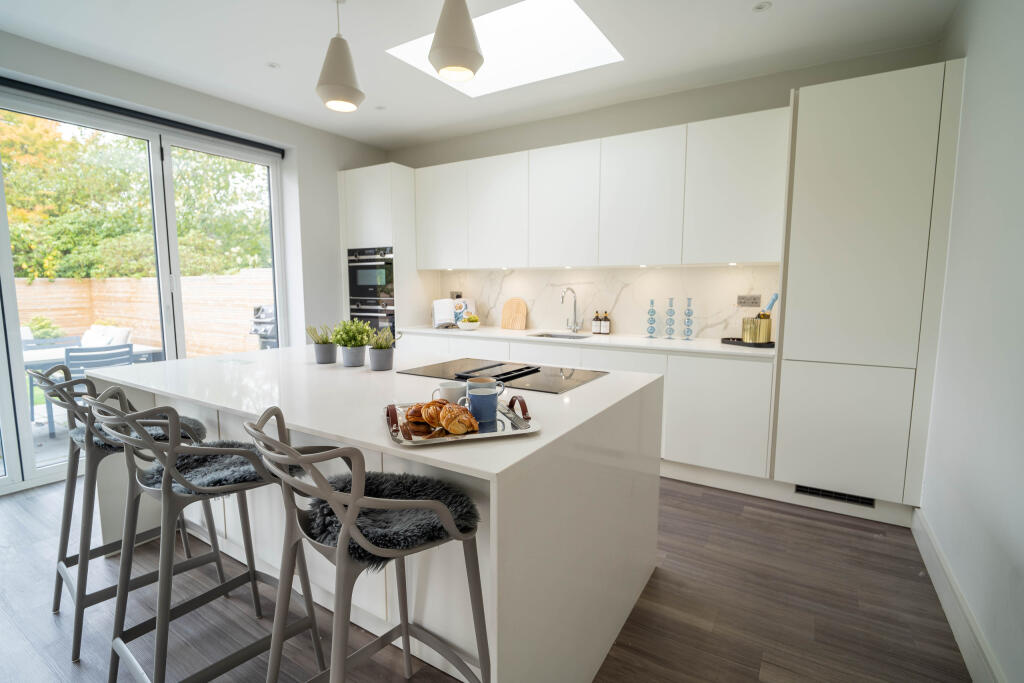 Breakfast bar