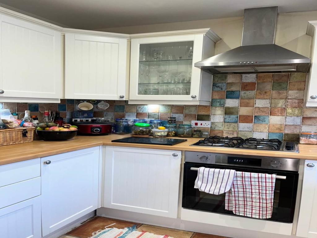 Kitchen 4