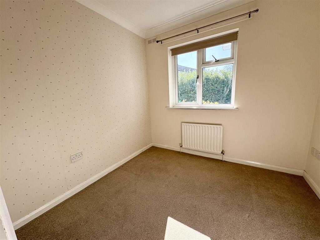 7. bed3.jpg