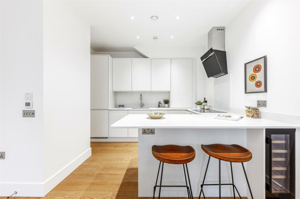 Flat 4 -  8 Twyford Avenue-7.jpg