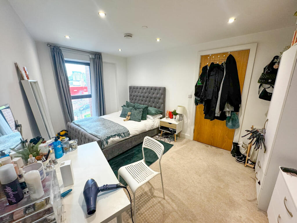 leyalandhouse76IMG_2274_edited.jpg