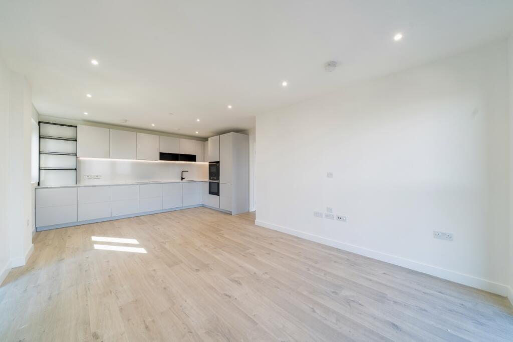 Darter Apartments