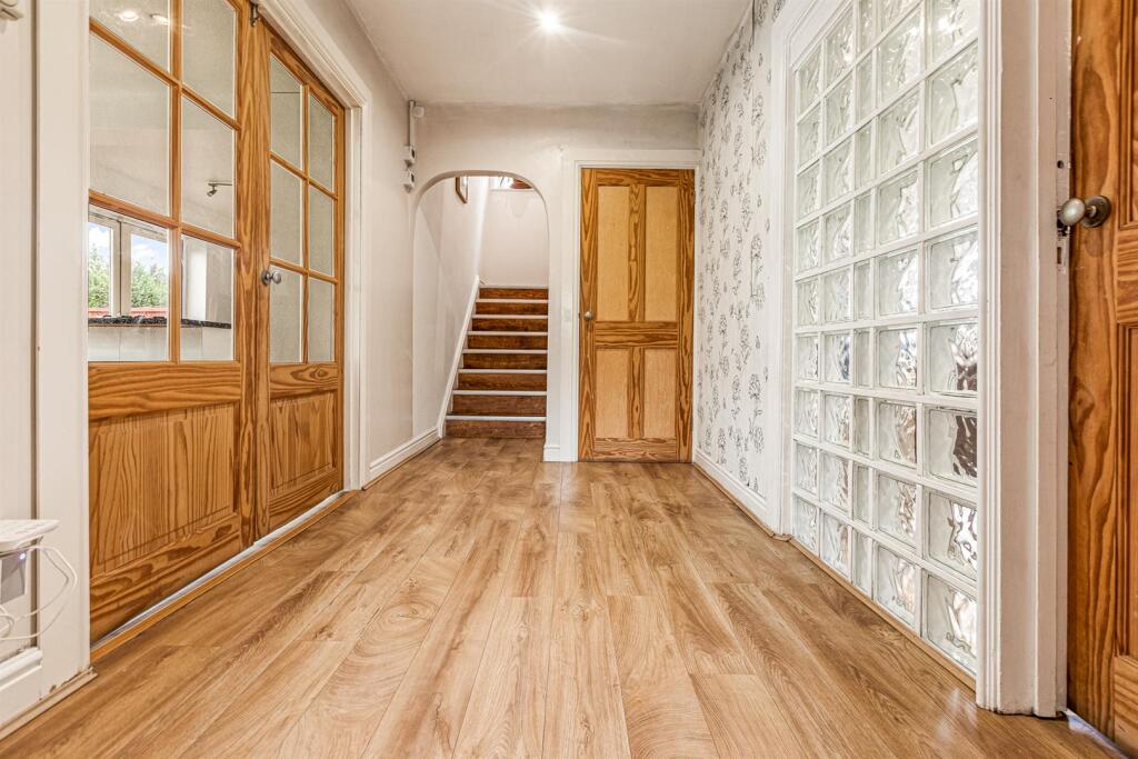 ENTRANCE HALLWAY