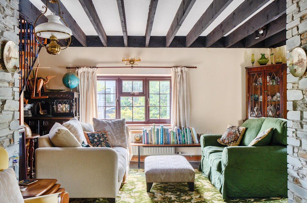 1300138-16-683756...