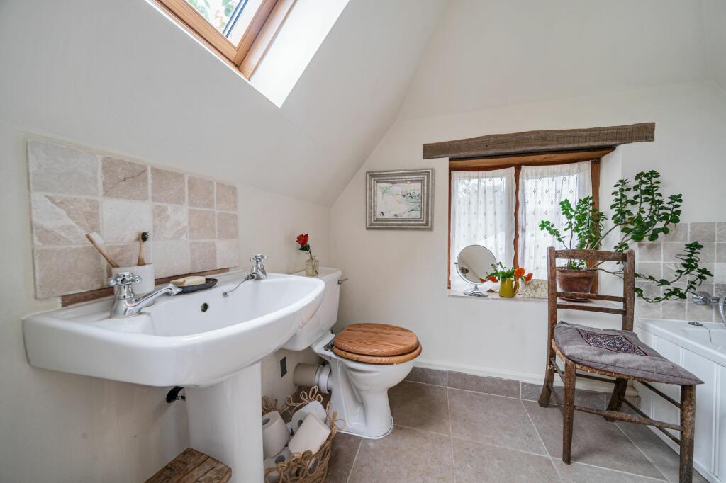Bathroom (1)
