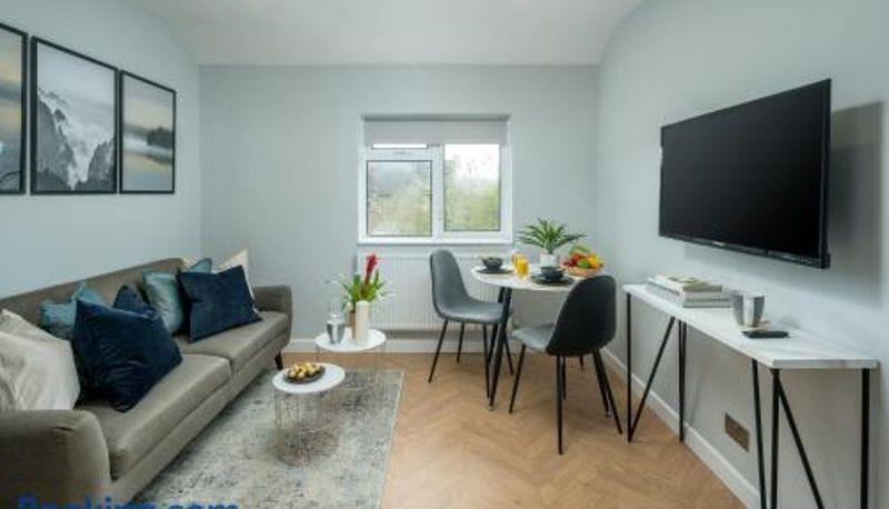 Skyline_Serviced_Apartments_-_Flat_B_Rockingham_Wa