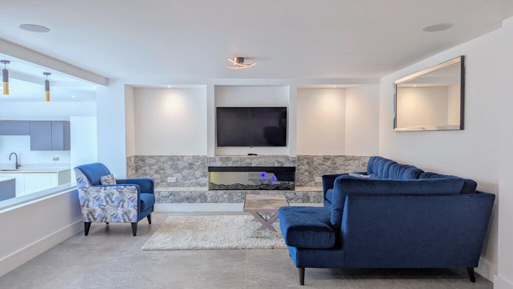 Dining/Family Room
